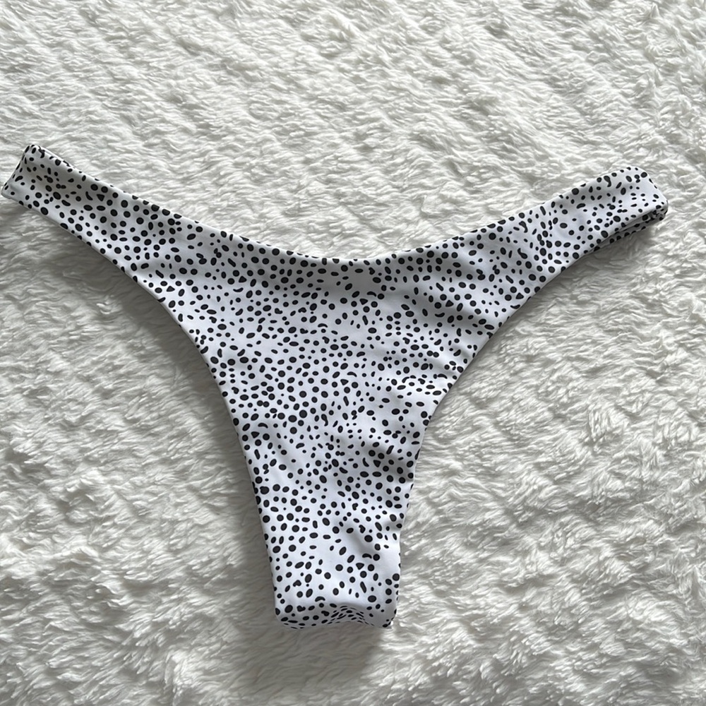 Zaful Swim Cheeky Bikini Bottom